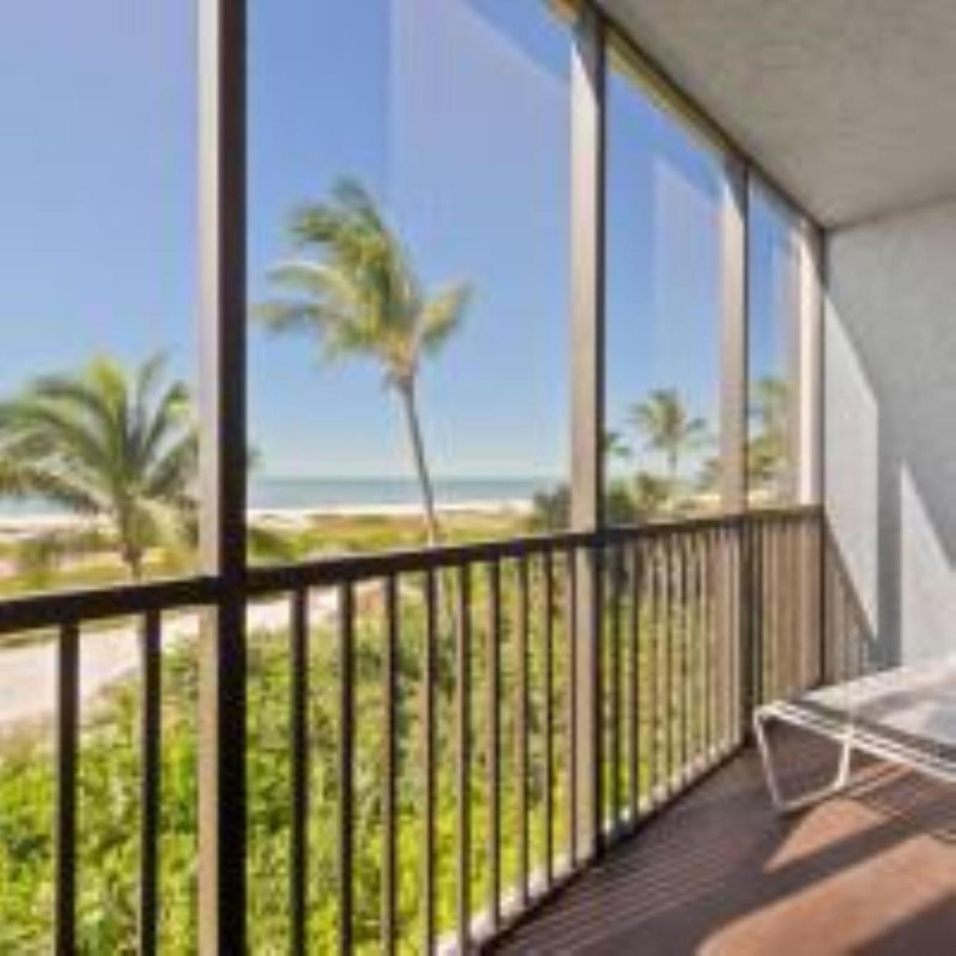 Caribbean Beach Club Fort Myers Beach Exterior photo